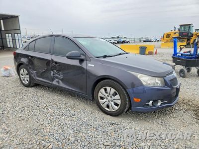 Czwarte zdjęcie samochodu z boku: 2014 CHEVROLET CRUZE LS VIN:1G1PA5SH7E7329569 - miniatura
