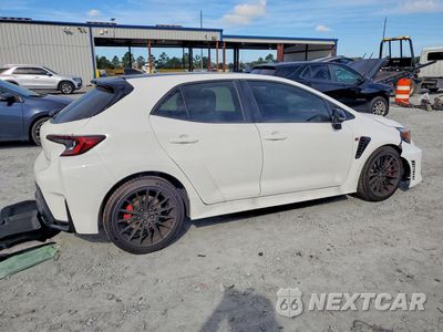 Trzecie zdjęcie samochodu z tyłu: 2026 TOYOTA GR COROLLA PREMIUM PLUS VIN:SB1ADADE7TE001257 - miniatura