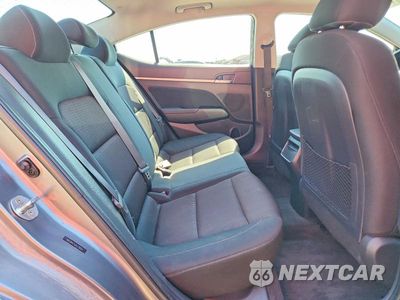 Zdjęcie 10 z 13 samochodu: 2018 HYUNDAI ELANTRA SEL VIN:5NPD84LF4JH379834 - miniatura