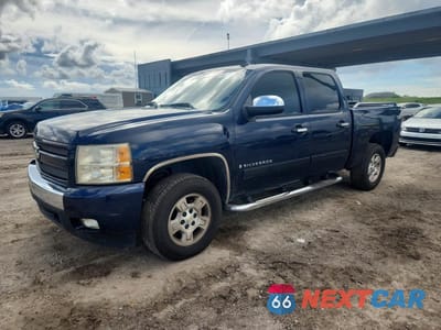 2008 CHEVROLET SILVERADO C1500 2GCEC13J881161977 - główne zdjęcie licytacji z USA - miniatura