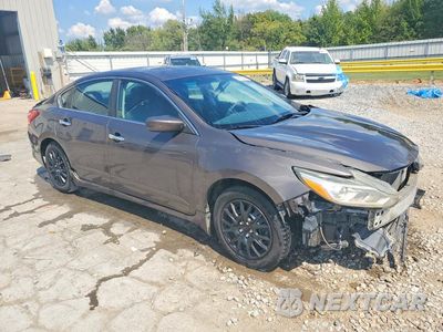 Czwarte zdjęcie samochodu z boku: 2016 NISSAN ALTIMA 2.5 S VIN:1N4AL3AP6GN344914 - miniatura