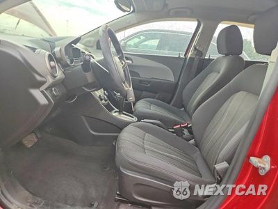 Zdjęcie 7 z 12 samochodu: 2014 CHEVROLET SONIC LT VIN:1G1JC6SH2E4206222 - miniatura