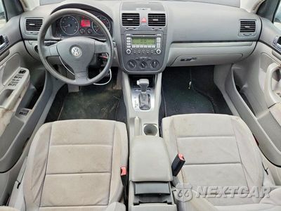Zdjęcie 8 z 12 samochodu: 2007 VOLKSWAGEN RABBIT DELUXE VIN:WVWDR71K47W166559 - miniatura