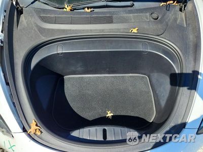 Zdjęcie 11 z 12 samochodu: 2018 TESLA MODEL 3 VIN:5YJ3E1EB8JF122493 - miniatura