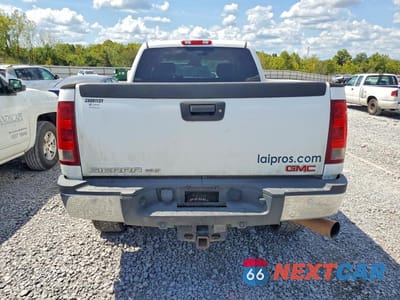 Zdjęcie 6 z 12 samochodu: 2011 GMC SIERRA K2500 SLT VIN:1GT121C80BF209311 - miniatura