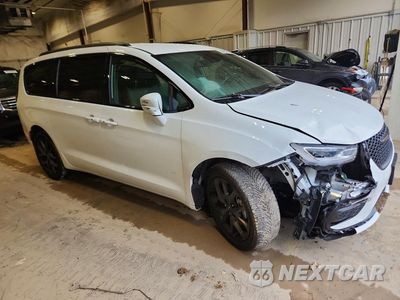Czwarte zdjęcie samochodu z boku: 2021 CHRYSLER PACIFICA TOURING L VIN:2C4RC3BG8MR569412 - miniatura