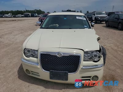 Piąte zdjęcie samochodu w środku: 2009 CHRYSLER 300C VIN:2C3KA63T79H612871 - miniatura