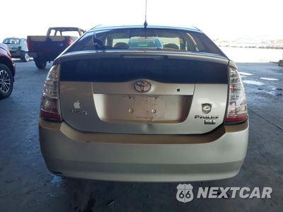 Zdjęcie 6 z 12 samochodu: 2005 TOYOTA PRIUS BASE VIN:JTDKB20U350121856 - miniatura