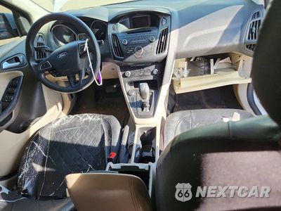 Zdjęcie 8 z 12 samochodu: 2015 FORD FOCUS SE VIN:1FADP3F24FL328901 - miniatura