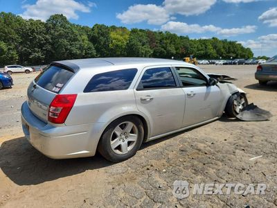 Trzecie zdjęcie samochodu z tyłu: 2005 DODGE MAGNUM SXT VIN:2D4FV48V75H166217 - miniatura