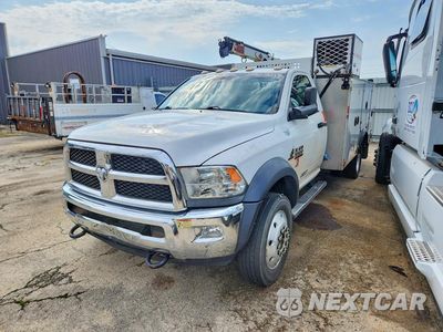 2017 RAM 5500 3C7WRMBL8HG604338 - główne zdjęcie licytacji z USA - miniatura