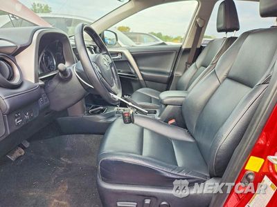 Zdjęcie 7 z 13 samochodu: 2016 TOYOTA RAV4 LIMITED VIN:JTMDFREV1GJ072256 - miniatura