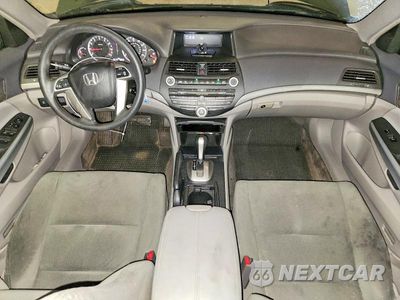 Zdjęcie 8 z 12 samochodu: 2008 HONDA ACCORD EX VIN:1HGCP26768A085572 - miniatura