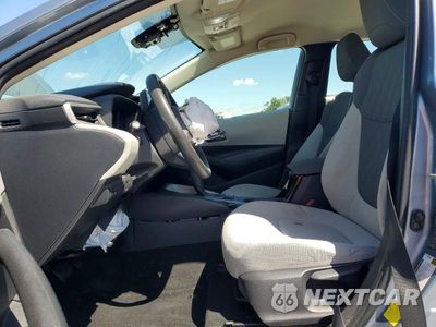 Zdjęcie 7 z 12 samochodu: 2022 TOYOTA COROLLA LE VIN:JTDEPMAEXNJ229256 - miniatura