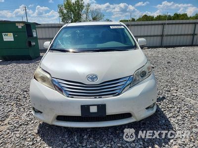 Piąte zdjęcie samochodu w środku: 2014 TOYOTA SIENNA LIMITED 7-PASSENGER VIN:5TDYK3DCXES427600 - miniatura