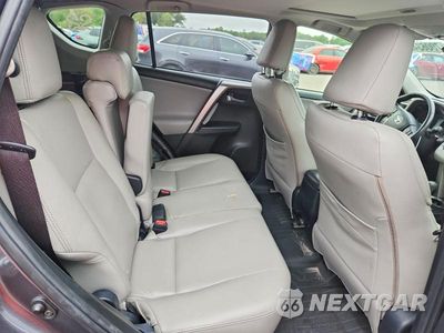 Zdjęcie 11 z 14 samochodu: 2017 TOYOTA RAV4 XLE VIN:JTMRFREV4HJ712032 - miniatura