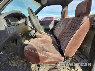 Zdjęcie 7 z 12 samochodu: 1996 TOYOTA T100 BASE VIN:JT4JM11D9T0012636 - miniatura