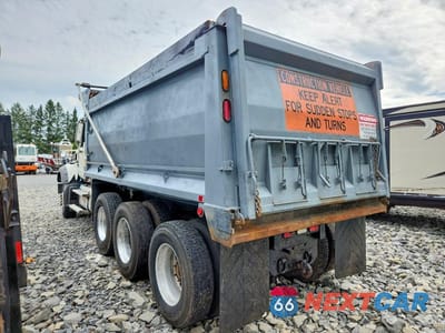 Drugie zdjęcie samochodu z przodu: 2017 MACK 700 GU700 VIN:1M2AX09CXHM035478 - miniatura