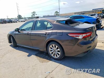Drugie zdjęcie samochodu z przodu: 2018 TOYOTA CAMRY LE VIN:4T1B11HK8JU550456 - miniatura
