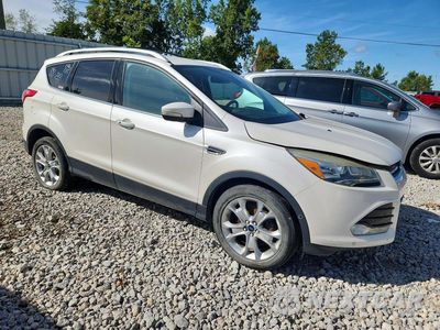 Czwarte zdjęcie samochodu z boku: 2015 FORD ESCAPE TITANIUM VIN:1FMCU0JX2FUC65352 - miniatura