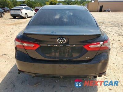 Zdjęcie 6 z 12 samochodu: 2018 TOYOTA CAMRY SE VIN:4T1B11HK8JU675473 - miniatura