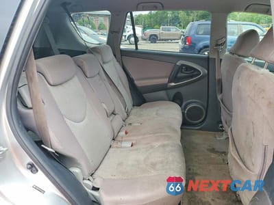Zdjęcie 11 z 13 samochodu: 2007 TOYOTA RAV4 BASE VIN:JTMBK35V675039259 - miniatura