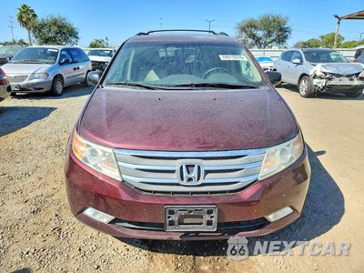 Piąte zdjęcie samochodu w środku: 2012 HONDA ODYSSEY TOURING VIN:5FNRL5H96CB132426 - miniatura