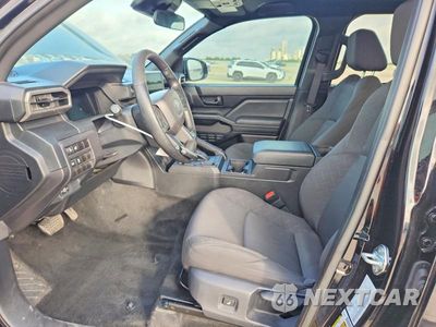 Zdjęcie 7 z 12 samochodu: 2026 TOYOTA TACOMA SR VIN:3TYKD5HNXTT044183 - miniatura