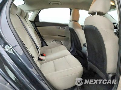 Zdjęcie 10 z 12 samochodu: 2021 KIA FORTE LXS VIN:3KPF24AD0ME315973 - miniatura
