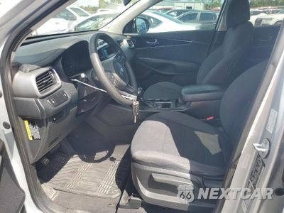 Zdjęcie 7 z 13 samochodu: 2017 KIA SORENTO L VIN:5XYPG4A30HG331127 - miniatura