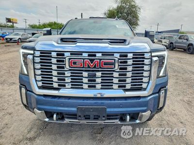 Piąte zdjęcie samochodu w środku: 2025 GMC SIERRA K2500 DENALI VIN:1GT4UREY6SF208375 - miniatura