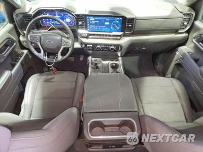 Zdjęcie 8 z 12 samochodu: 2025 CHEVROLET SILVERADO K1500 RST VIN:1GCRKEED7SZ313622 - miniatura