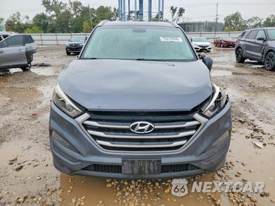Piąte zdjęcie samochodu w środku: 2017 HYUNDAI TUCSON SE VIN:KM8J33A44HU595241 - miniatura