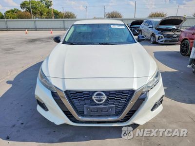 Piąte zdjęcie samochodu w środku: 2019 NISSAN ALTIMA SR VIN:1N4BL4CV2KC184508 - miniatura