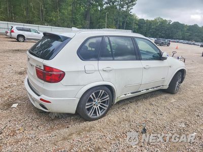Trzecie zdjęcie samochodu z tyłu: 2013 BMW X5 XDRIVE50I VIN:5UXZV8C52D0C16373 - miniatura