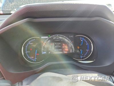 Zdjęcie 9 z 14 samochodu: 2024 TOYOTA RAV4 XLE PREMIUM VIN:JTMB6RFV8RD122285 - miniatura