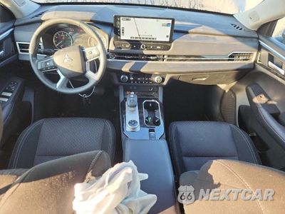 Zdjęcie 8 z 13 samochodu: 2025 MITSUBISHI OUTLANDER ES VIN:JA4J3UA89SZ022658 - miniatura