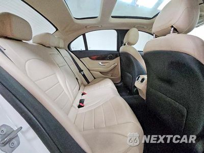 Zdjęcie 10 z 12 samochodu: 2017 MERCEDES-BENZ C 300 4MATIC VIN:55SWF4KB7HU194083 - miniatura