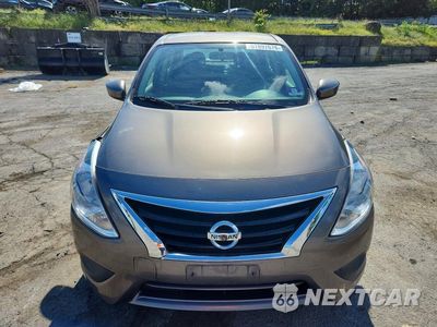 Piąte zdjęcie samochodu w środku: 2017 NISSAN VERSA 1.6 SV VIN:3N1CN7AP6HK468258 - miniatura