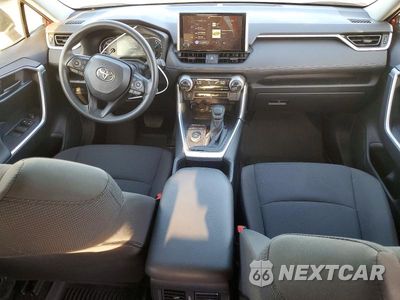 Zdjęcie 8 z 13 samochodu: 2025 TOYOTA RAV4 LE VIN:JTMMWRFV8SD338832 - miniatura