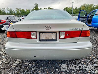Zdjęcie 6 z 12 samochodu: 2001 TOYOTA CAMRY LE VIN:JT2BG28K110543096 - miniatura