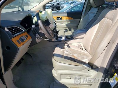 Zdjęcie 7 z 14 samochodu: 2013 LINCOLN MKX VIN:2LMDJ8JK7DBL16478 - miniatura