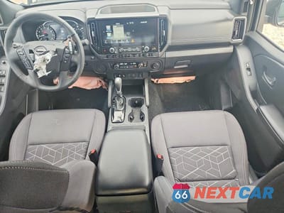Zdjęcie 8 z 12 samochodu: 2026 NISSAN FRONTIER SV VIN:1N6ED1EJ8TN604742 - miniatura