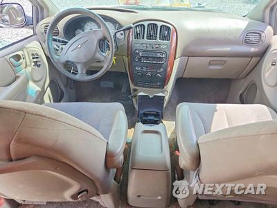 Zdjęcie 8 z 13 samochodu: 2003 CHRYSLER TOWN & COUNTRY EX VIN:2C4GP74L83R173833 - miniatura