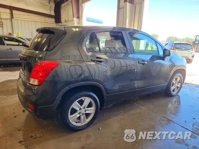 Trzecie zdjęcie samochodu z tyłu: 2019 CHEVROLET TRAX LS VIN:3GNCJKSB3KL249653 - miniatura