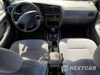 Zdjęcie 8 z 13 samochodu: 2000 KIA SPORTAGE BASE VIN:KNDJB7239Y5673589 - miniatura