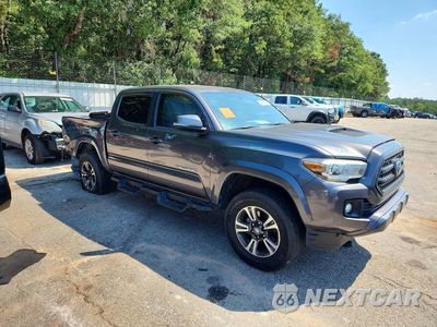 Czwarte zdjęcie samochodu z boku: 2017 TOYOTA TACOMA TRD SPORT VIN:5TFCZ5ANXHX087418 - miniatura