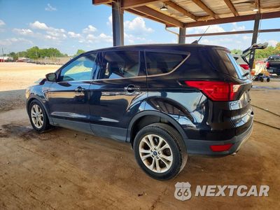 Drugie zdjęcie samochodu z przodu: 2019 FORD ESCAPE SE VIN:1FMCU0GDXKUC19243 - miniatura