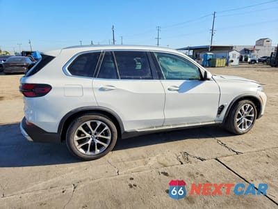 Trzecie zdjęcie samochodu z tyłu: 2026 BMW X5 SDRIVE 40I VIN:5UX13EU01T9066736 - miniatura