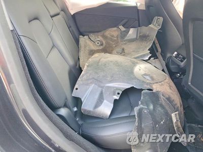 Zdjęcie 10 z 12 samochodu: 2024 TESLA MODEL Y VIN:7SAYGDED6RF206765 - miniatura
